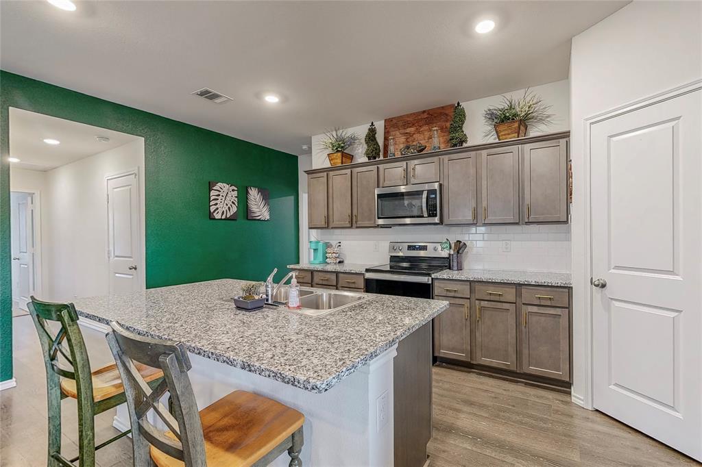 Magnolia Ph 5 - Residential