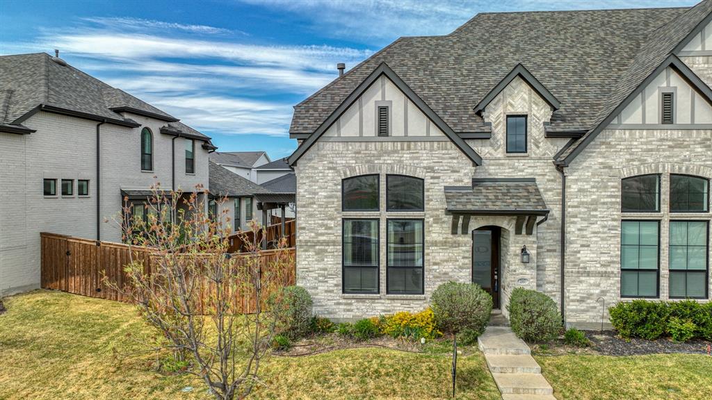 2357 Longspur Drive