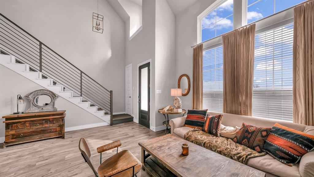 2357 Longspur Drive