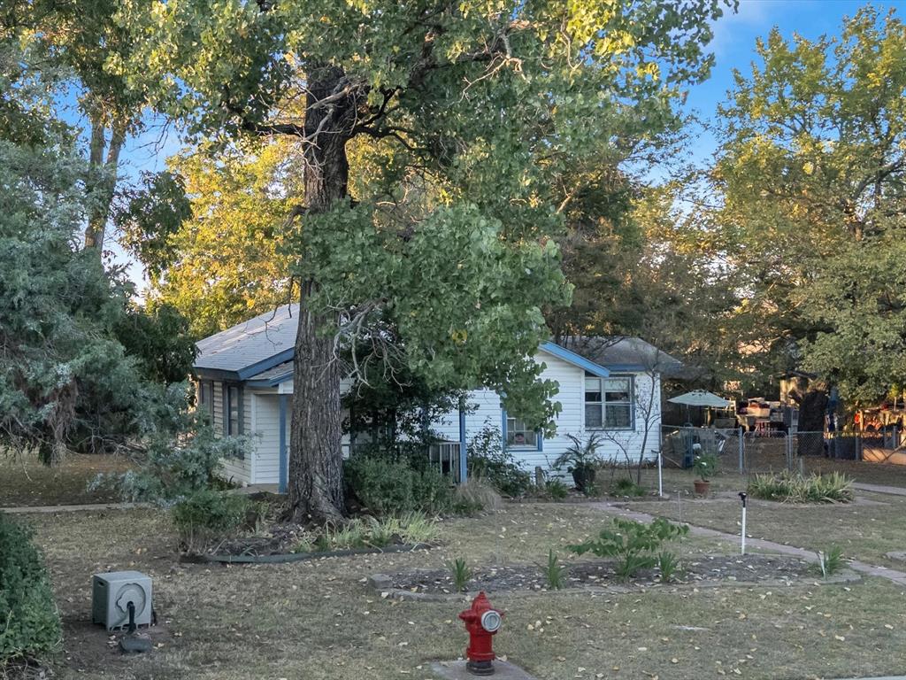 6812 Curtis Road