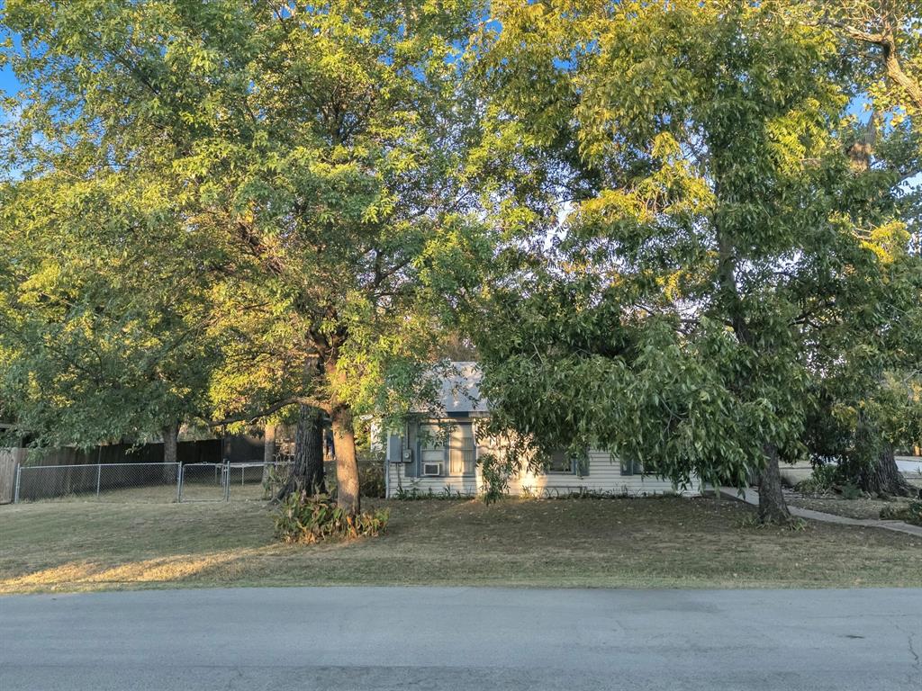 6812 Curtis Road