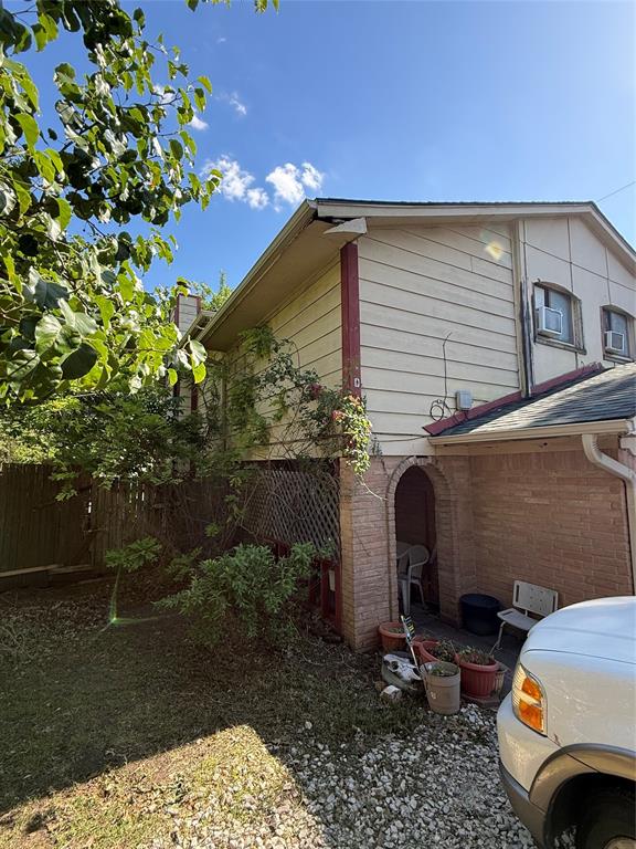 1306 La Salle Drive