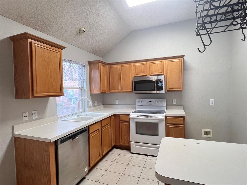 Park Bend Estates Add - Residential Lease