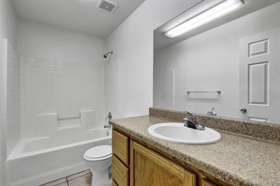 Old Granbury Estates - Residential Lease