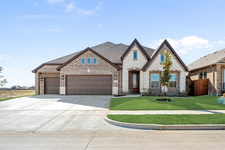 Photo 1 of 36 — 3751 Brookgreen Lane, Kaufman, TX 75142