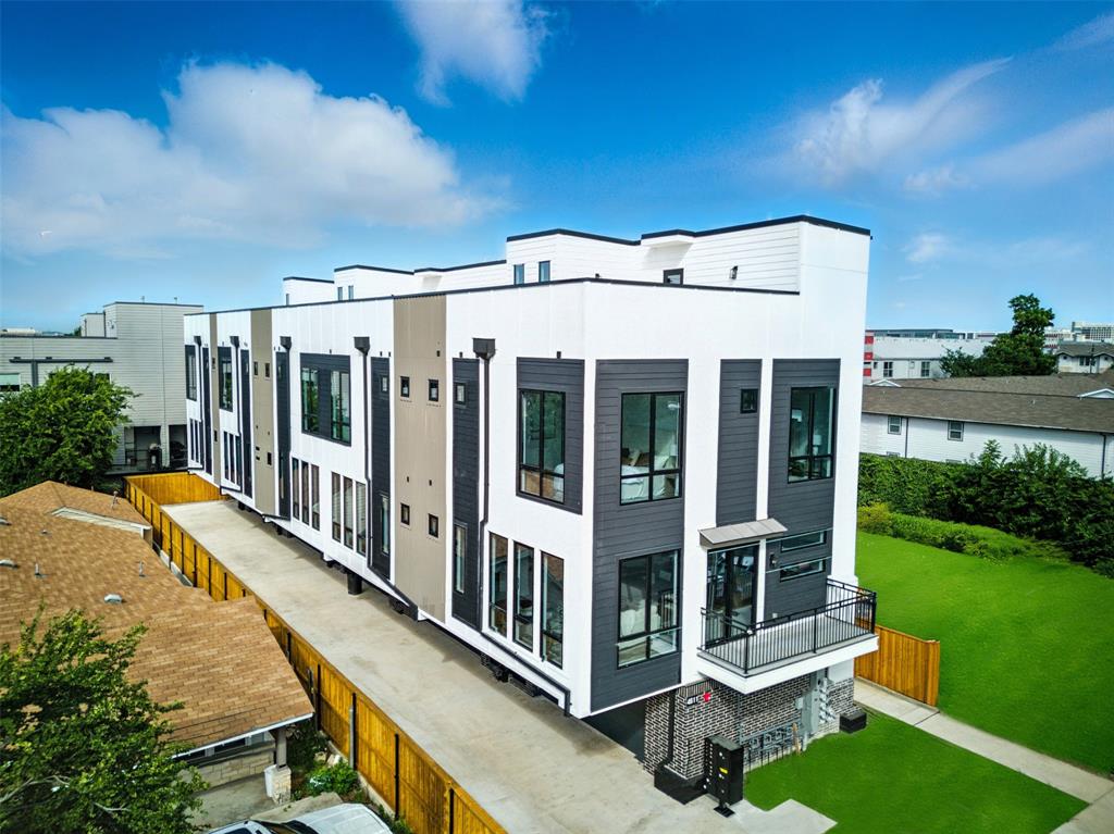 O A TEAL - Residential