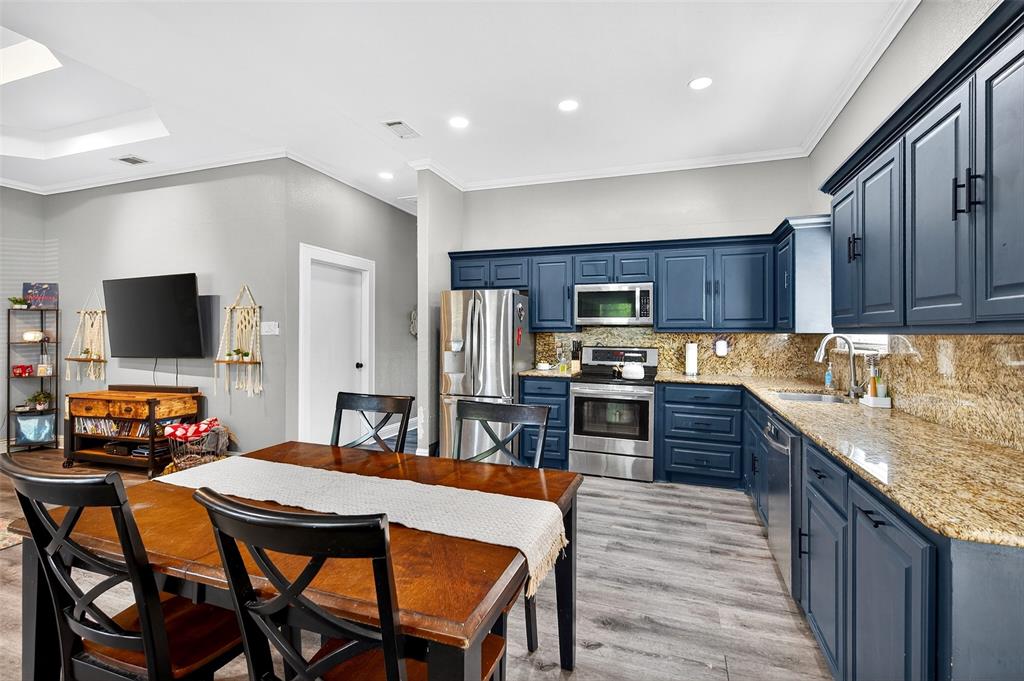 Montgomery & Leedy - Residential