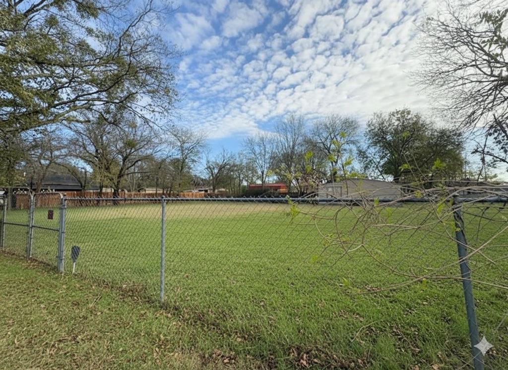 1126 Alvarado Street