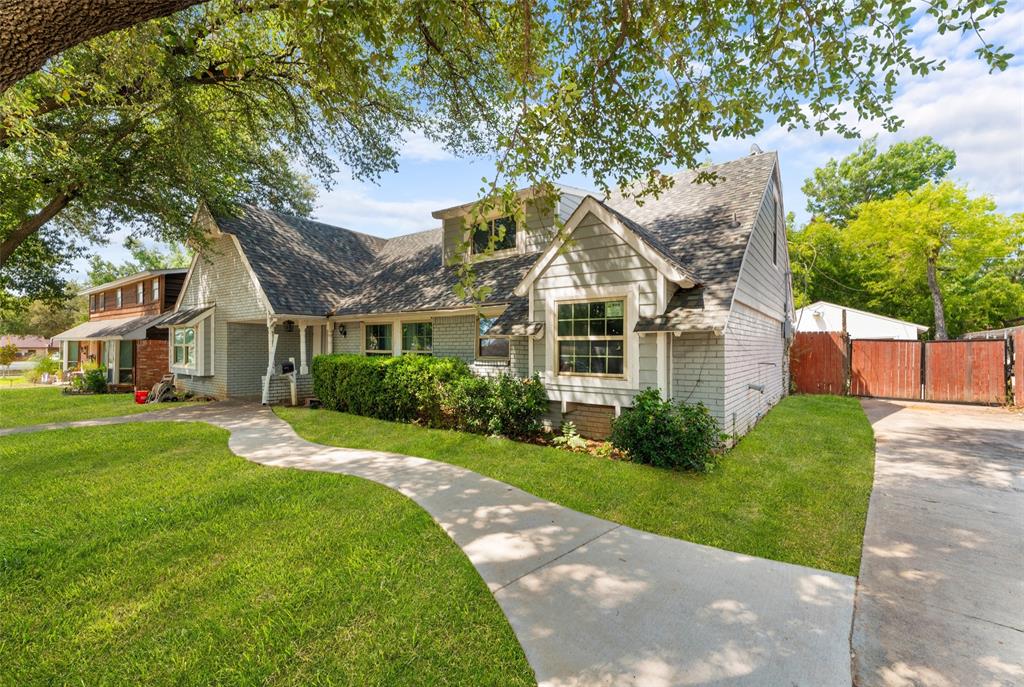 2405 Summit Drive