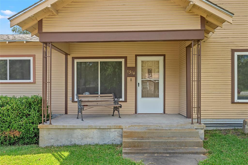 1314 W 9th Street