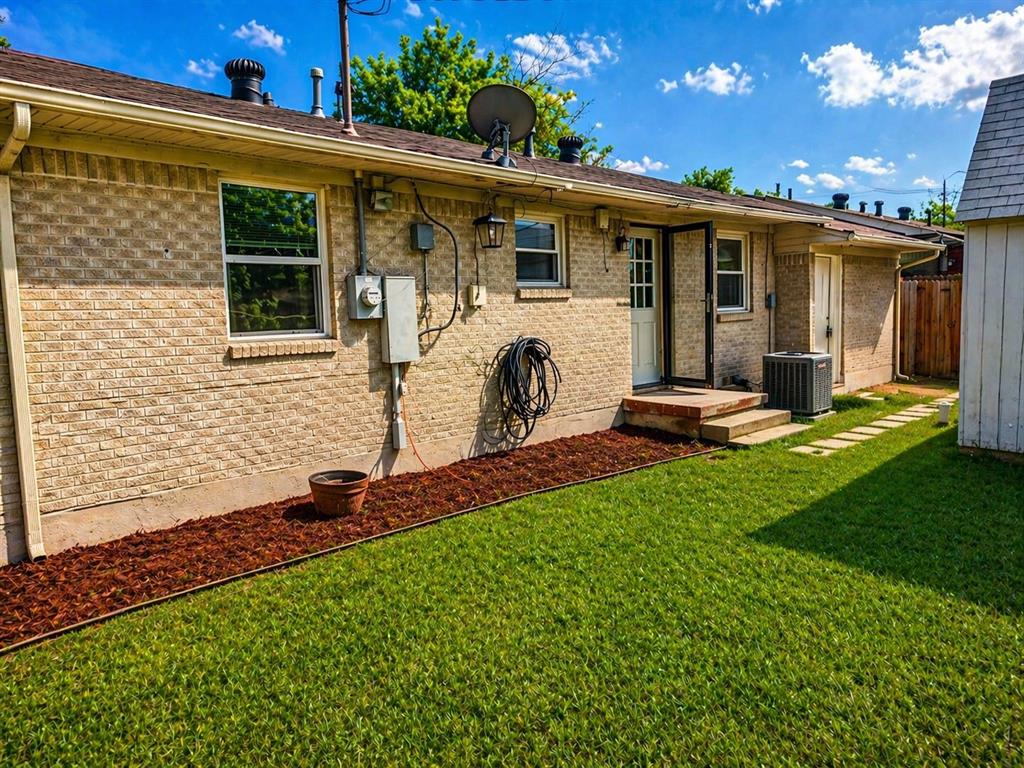 2719 Oates Drive