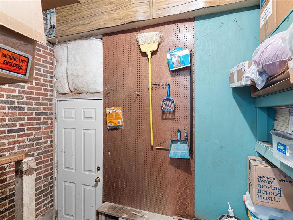 Cowan - Commercial Sale