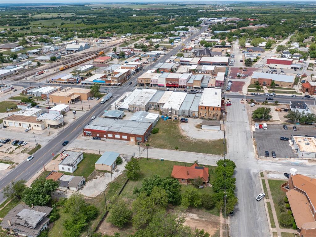 Cowan - Commercial Sale