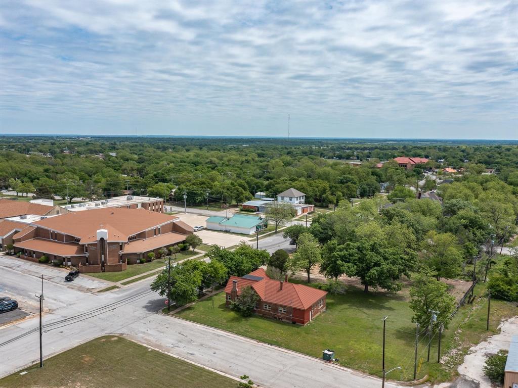 Cowan - Commercial Sale