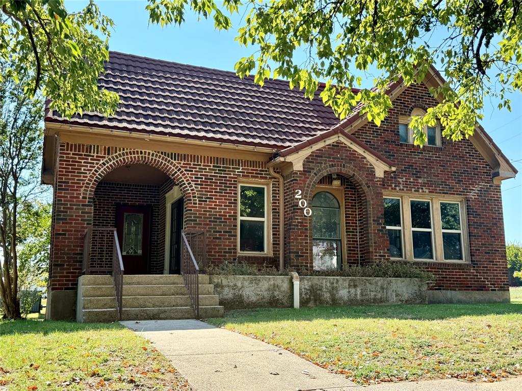 Cowan - Commercial Sale