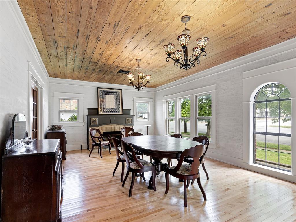 Cowan - Commercial Sale