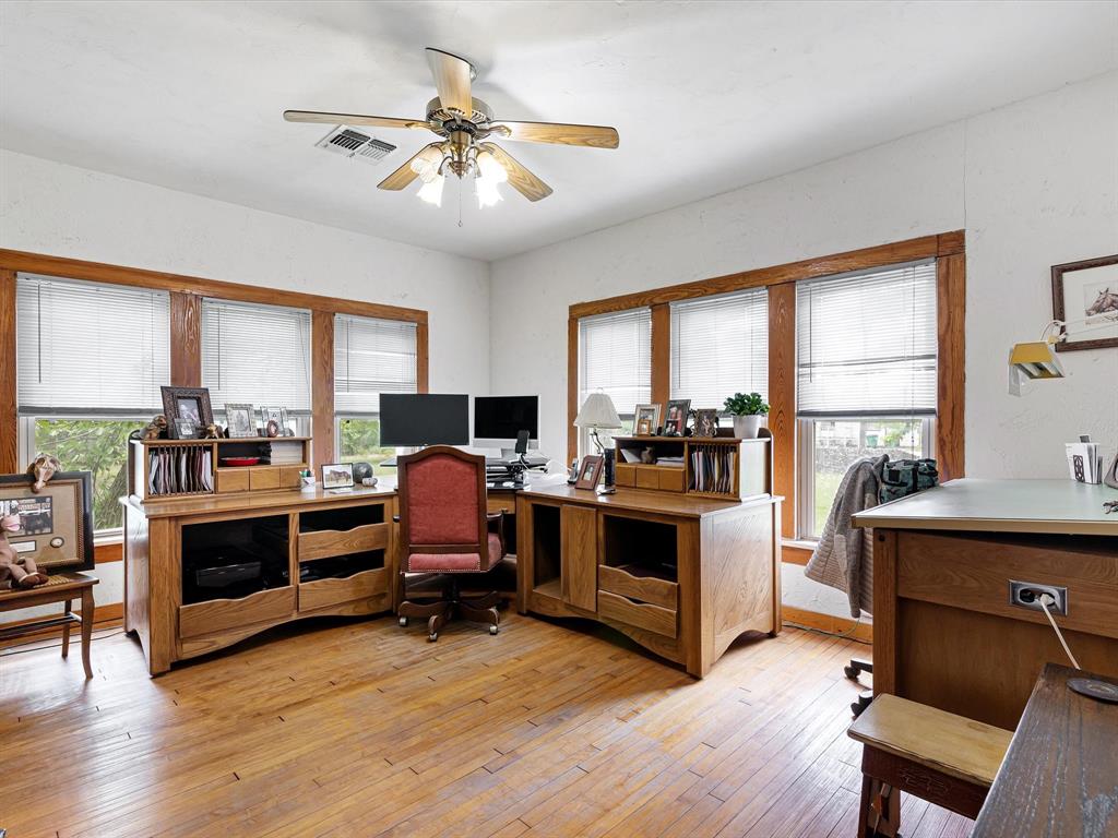 Cowan - Commercial Sale