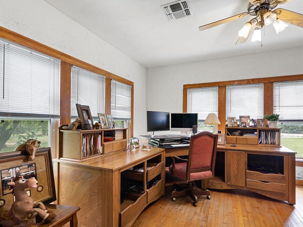 Cowan - Commercial Sale