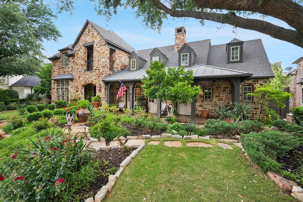 The Lakes On Legacy Drive Ph 2 The - Residential