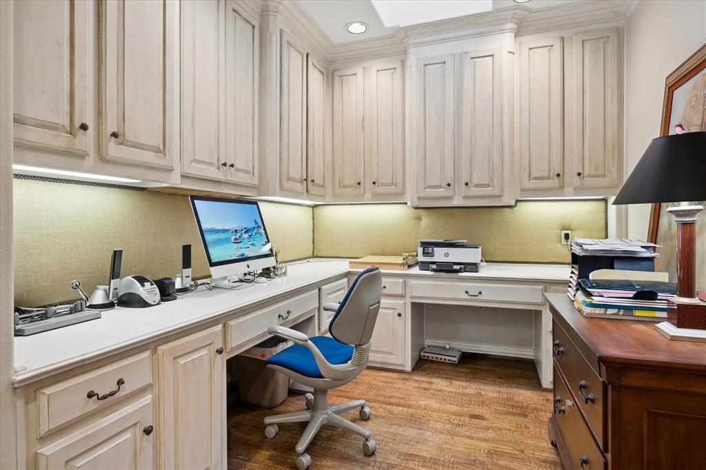 The Lakes On Legacy Drive Ph 2 The - Residential