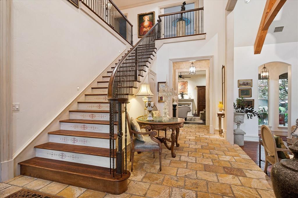 The Lakes On Legacy Drive Ph 2 The - Residential