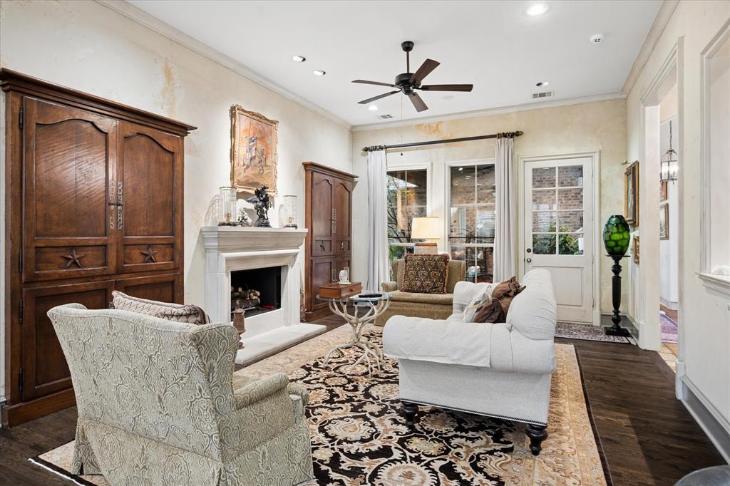 The Lakes On Legacy Drive Ph 2 The - Residential