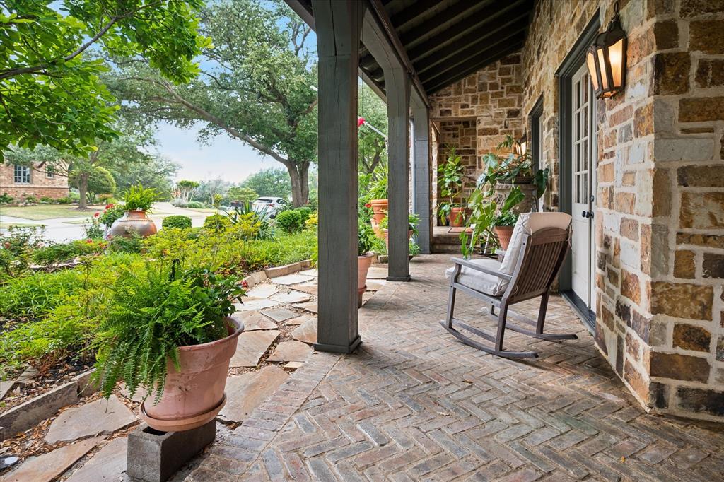 The Lakes On Legacy Drive Ph 2 The - Residential