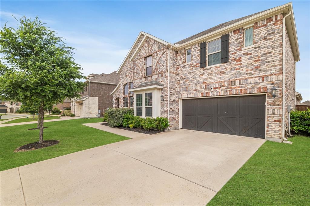 2540 Bottlebrush Drive