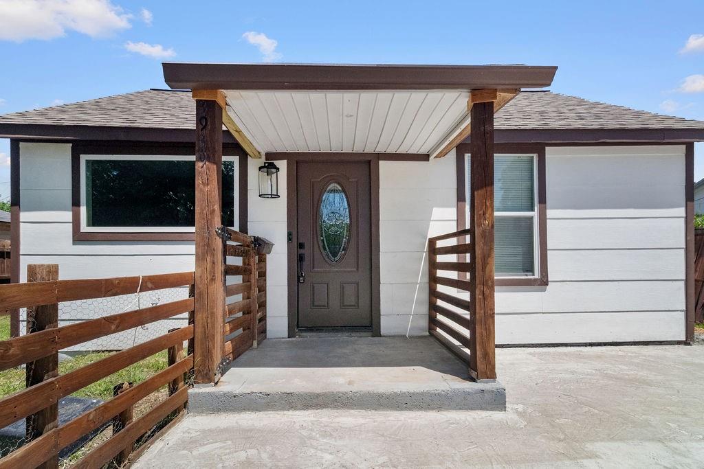 3939 E 4th Street