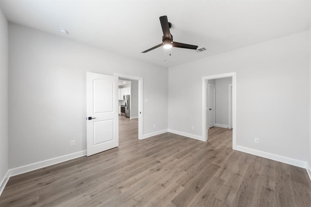 1009 Pecan Place