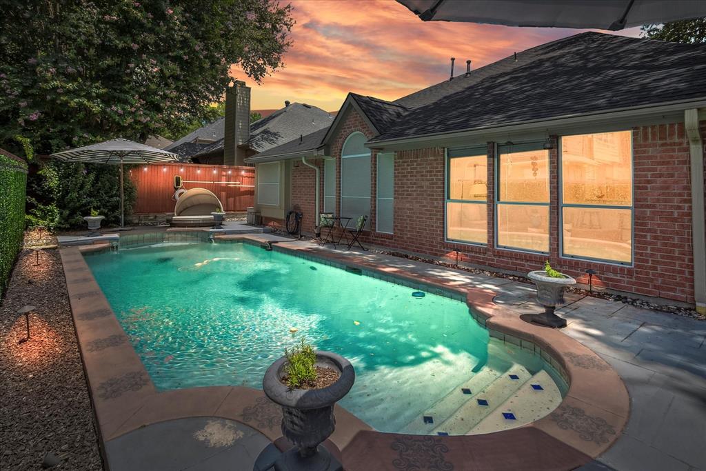 3401 Laurel Lane