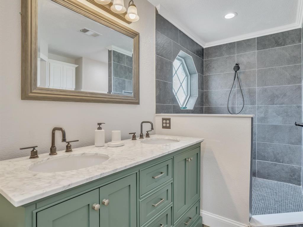 Meadow Ridge Estate - Residential