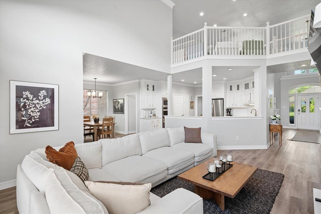 1108 Lakestream Drive