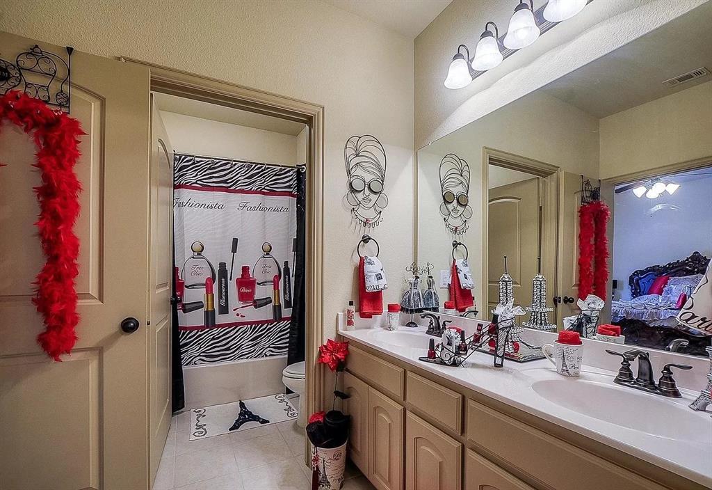 Warden William A-G1355 - Residential