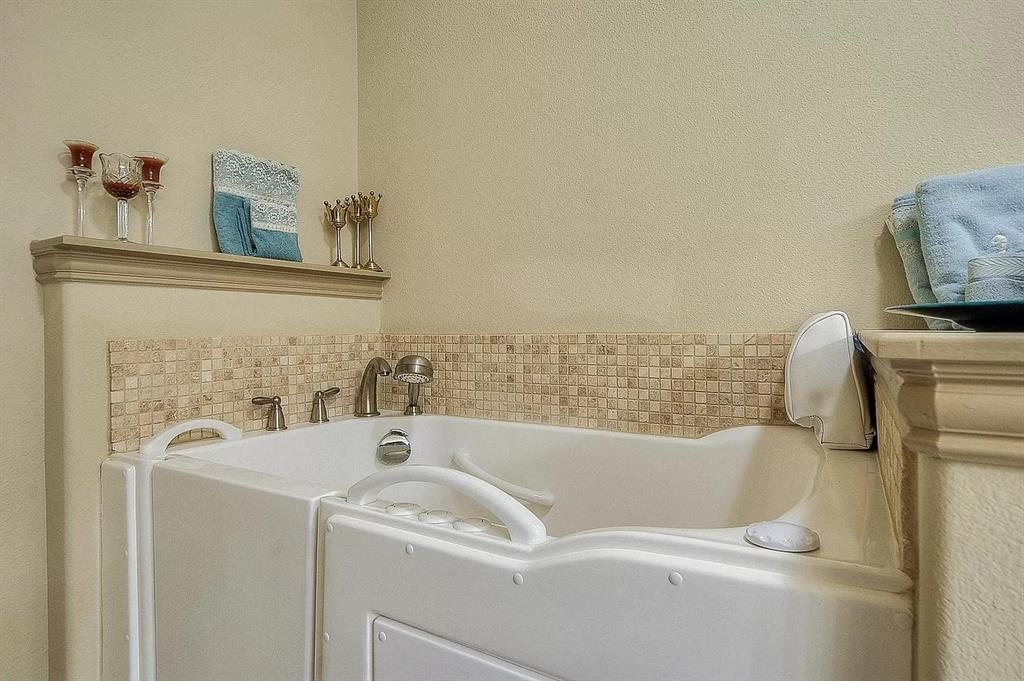 Warden William A-G1355 - Residential