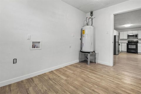 Tiny photo for 3540 Burton Avenue, Fort Worth, TX 76105 (MLS # 21100693)