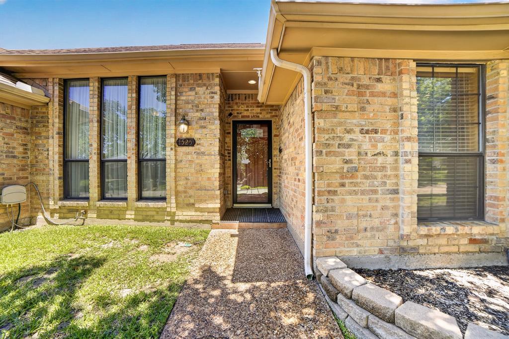 1525 Danube Lane