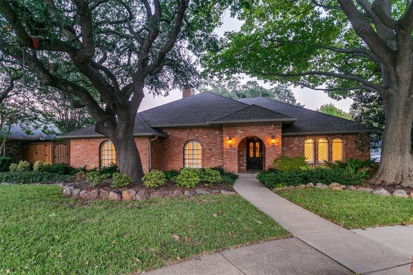 2404 MONMOUTH CT, PLANO, TX 75075 - Image 67dc8c2b3dcd5d6ac1b15bf1e188d439/4142932544