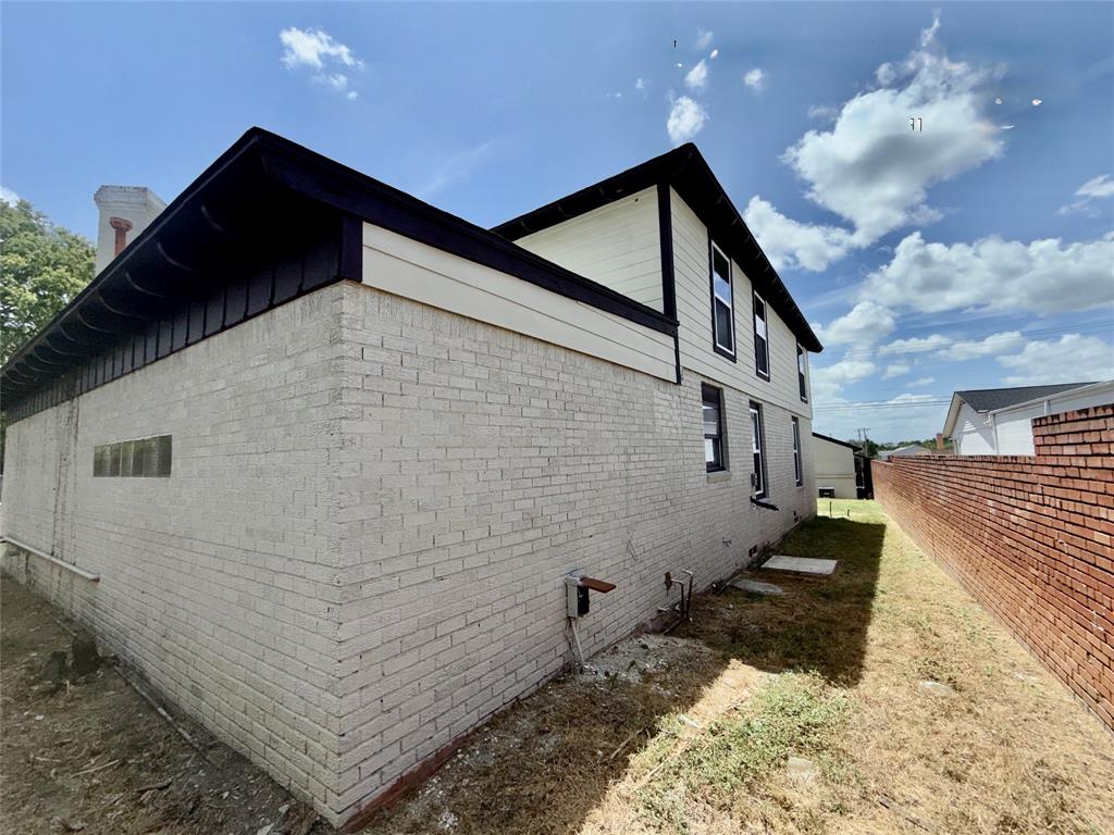 7629 Military Parkway