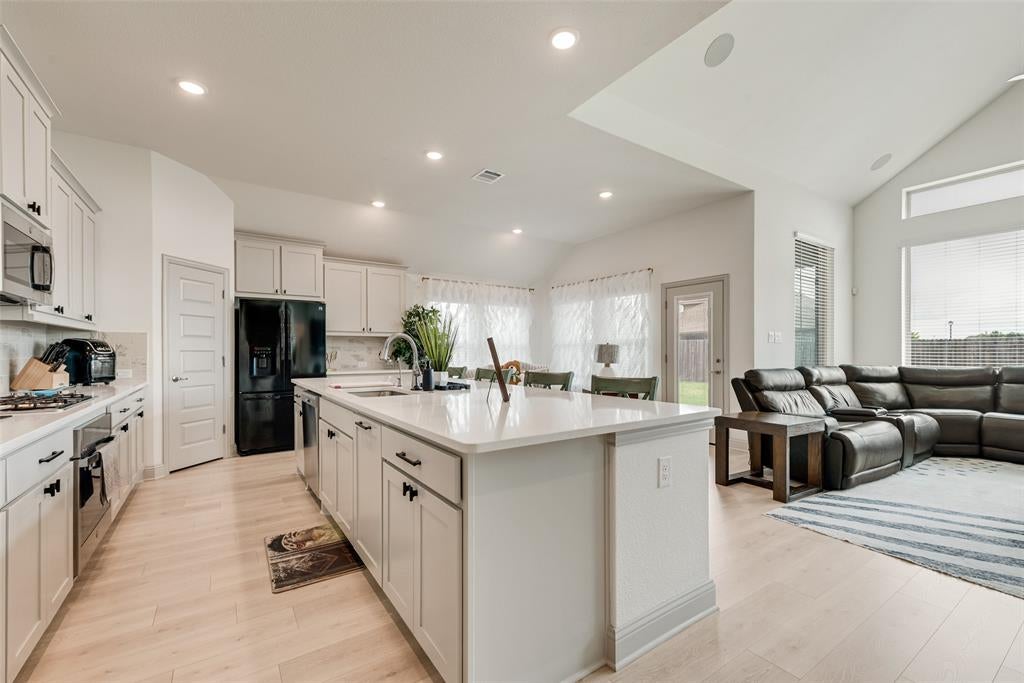 107 White Sands Lane