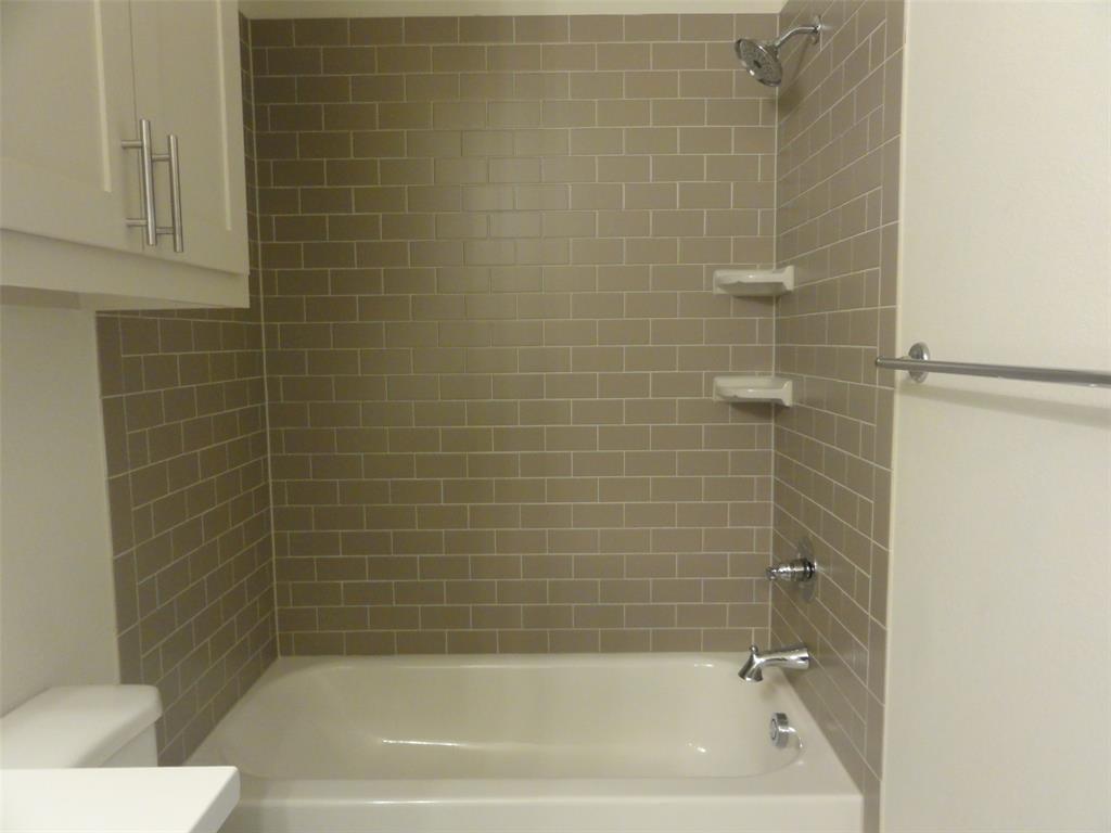 Lakes of River trails east - Residential