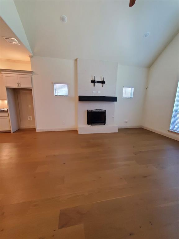 Lakes of River trails east - Residential