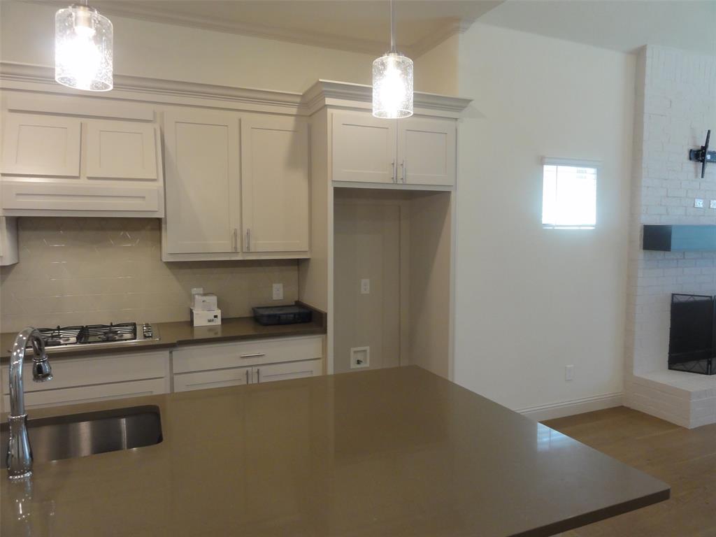 Lakes of River trails east - Residential