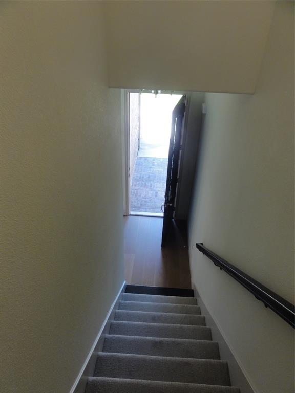 Lakes of River trails east - Residential