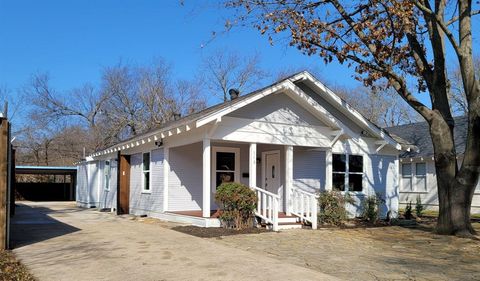 A home in Waxahachie