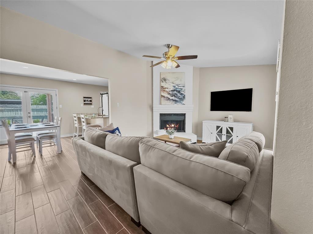 2114 Cottage Oak Lane