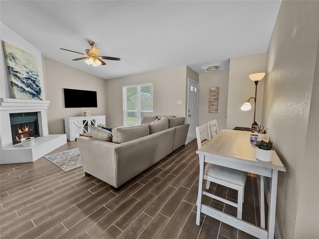 2114 Cottage Oak Lane