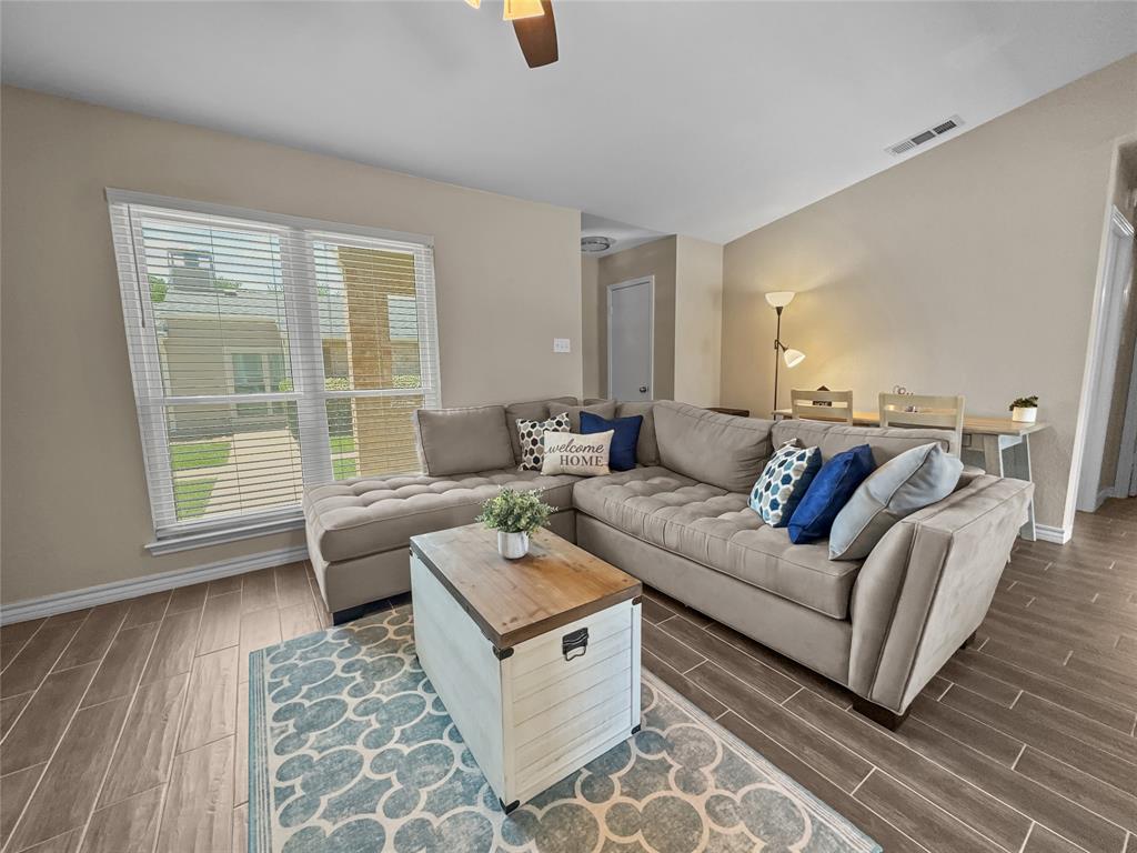2114 Cottage Oak Lane