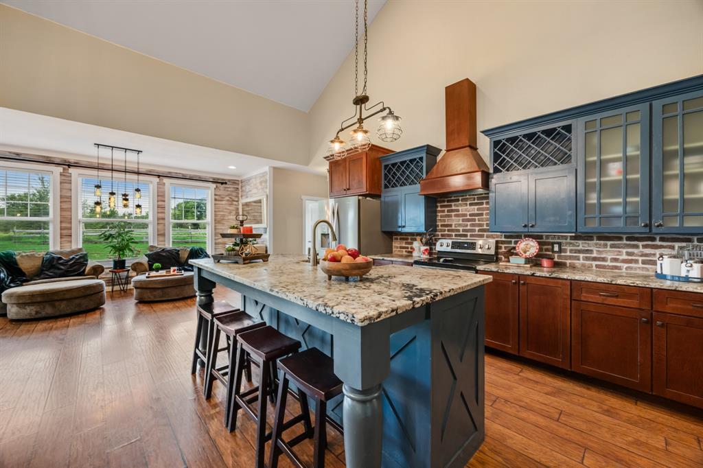 7662 Caddo Creek Road