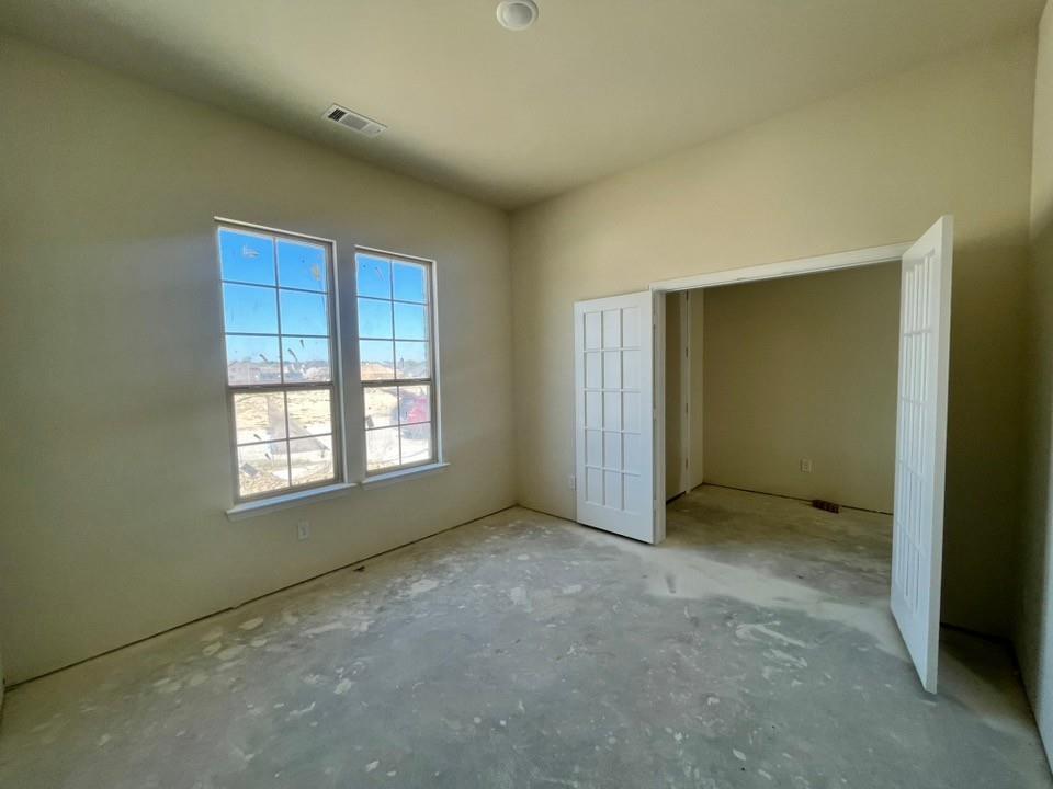 1013 Pecan Tree Lane